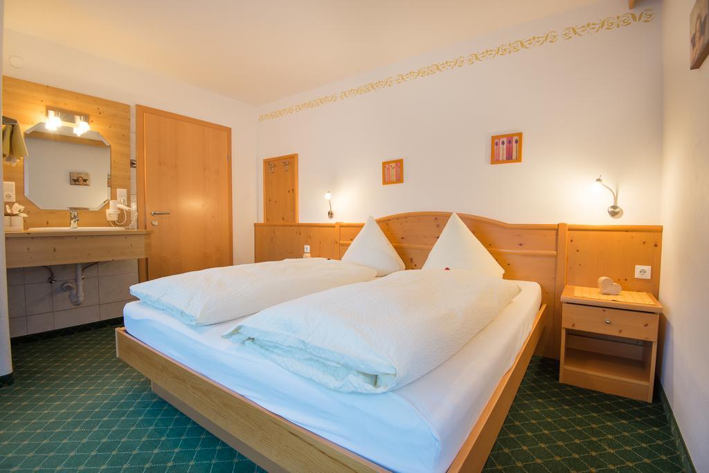 Haus Fernblick Hotel Neustift im Stubaital Cameră foto